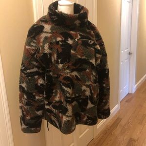 Camouflage fleece
